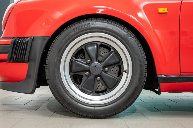 Porsche 911 Turbo 3.3