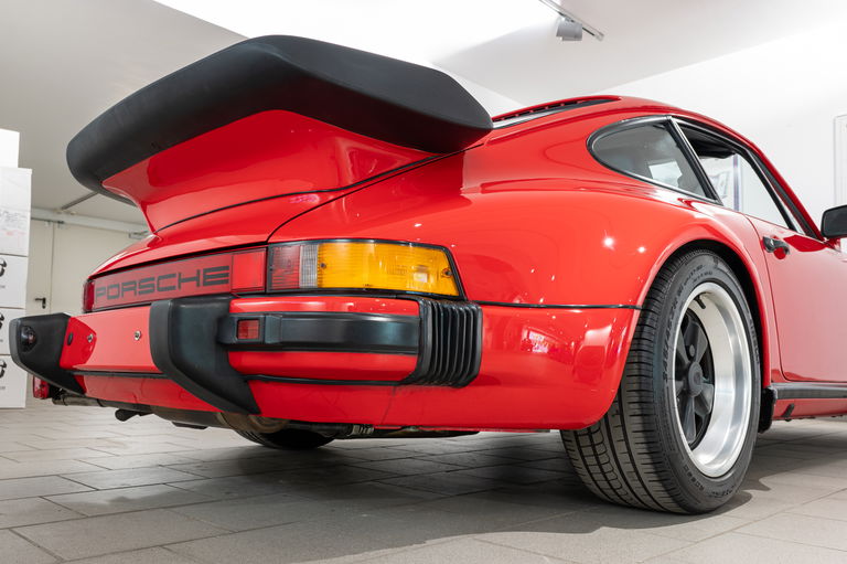 Porsche 911 Turbo 3.3