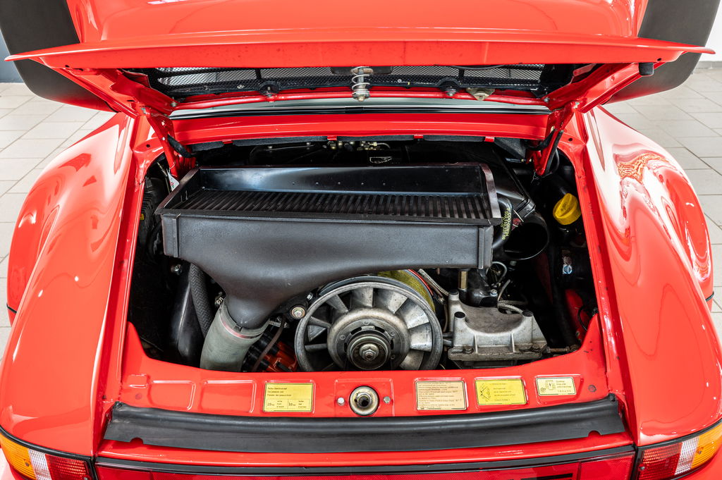 Porsche 911 Turbo 3.3