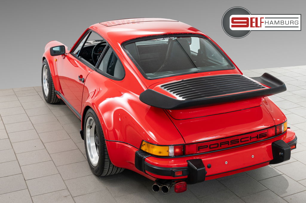 Porsche 911 Turbo 3.3