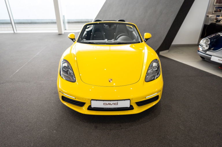 Porsche 718 Boxster