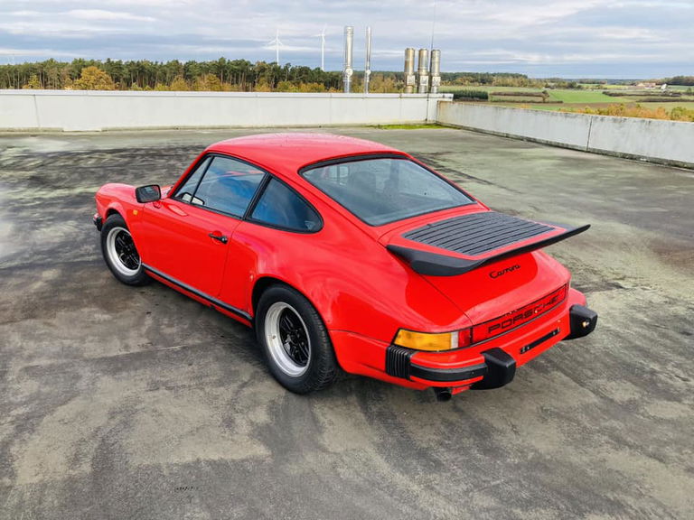Porsche 911 Carrera 3.2