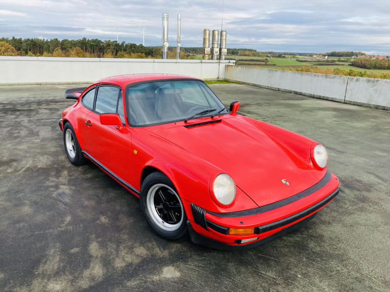 Porsche 911 Carrera 3.2