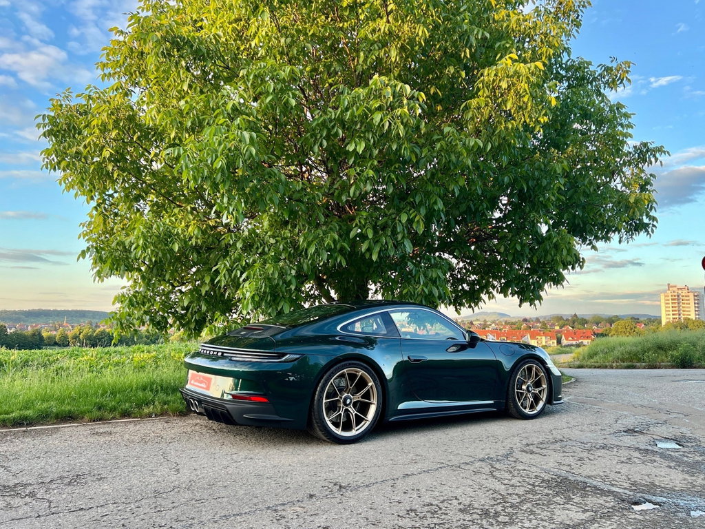 Porsche 992 GT3 Touring