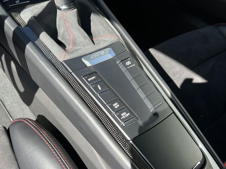 Porsche 981 Cayman GT4