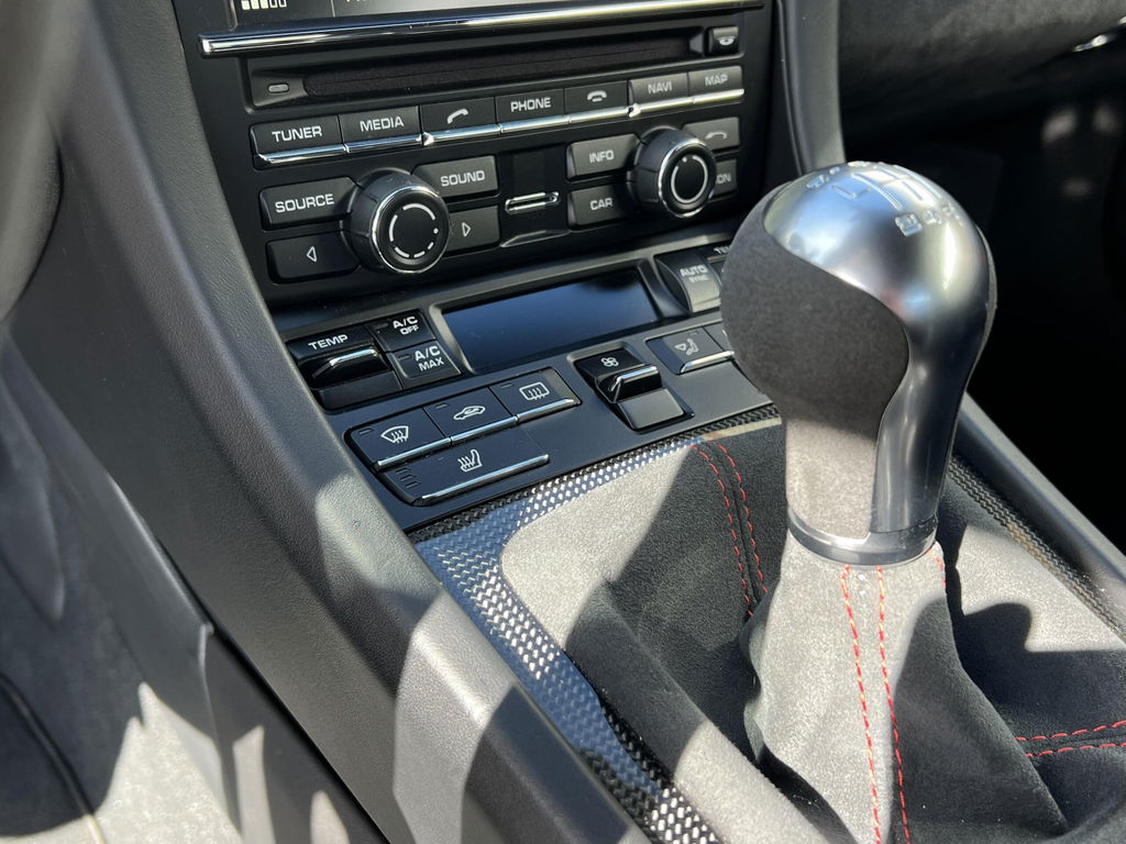 Porsche 981 Cayman GT4