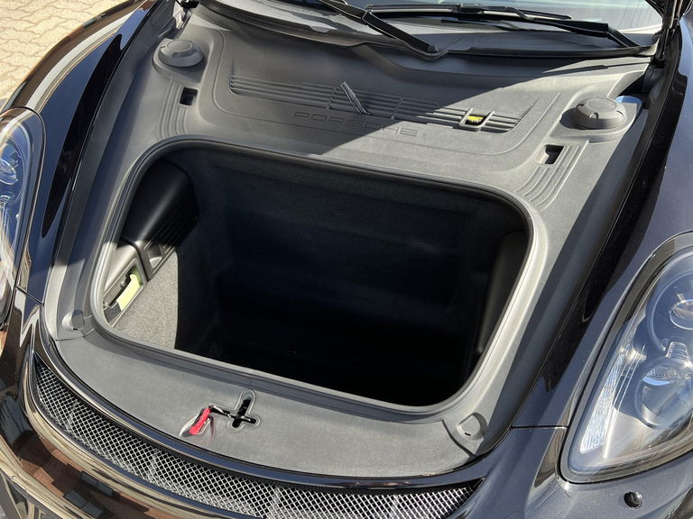 Porsche 981 Cayman GT4