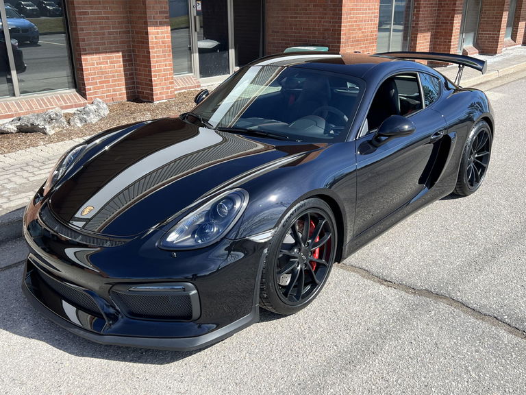 Porsche 981 Cayman GT4