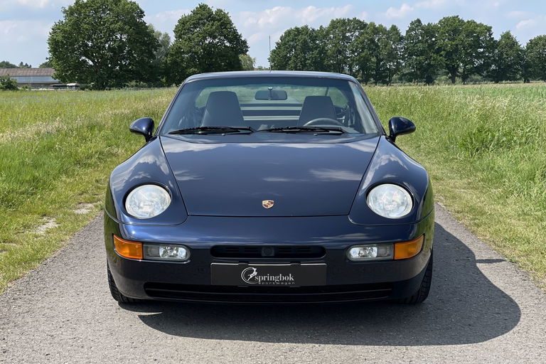 Porsche 968