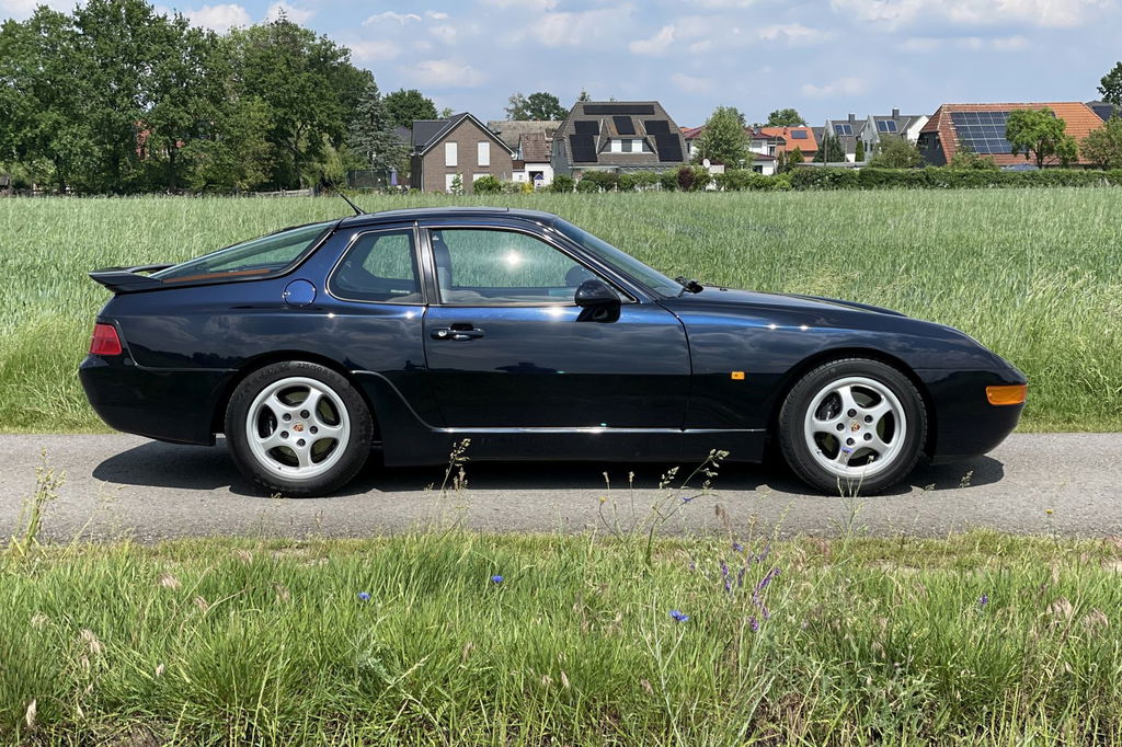 Porsche 968