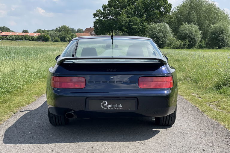 Porsche 968