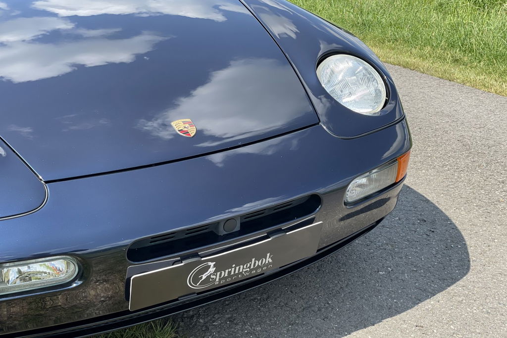 Porsche 968