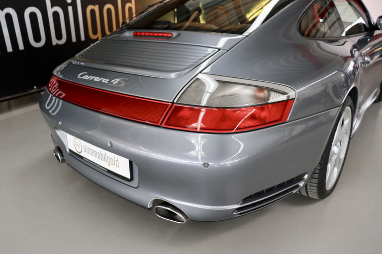 Porsche 996 Carrera 4S