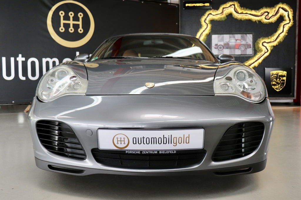 Porsche 996 Carrera 4S