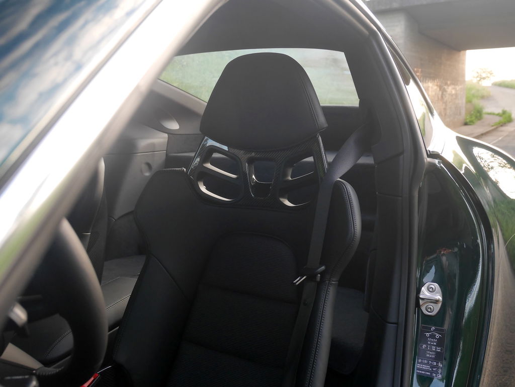 Porsche 992 GT3 Touring