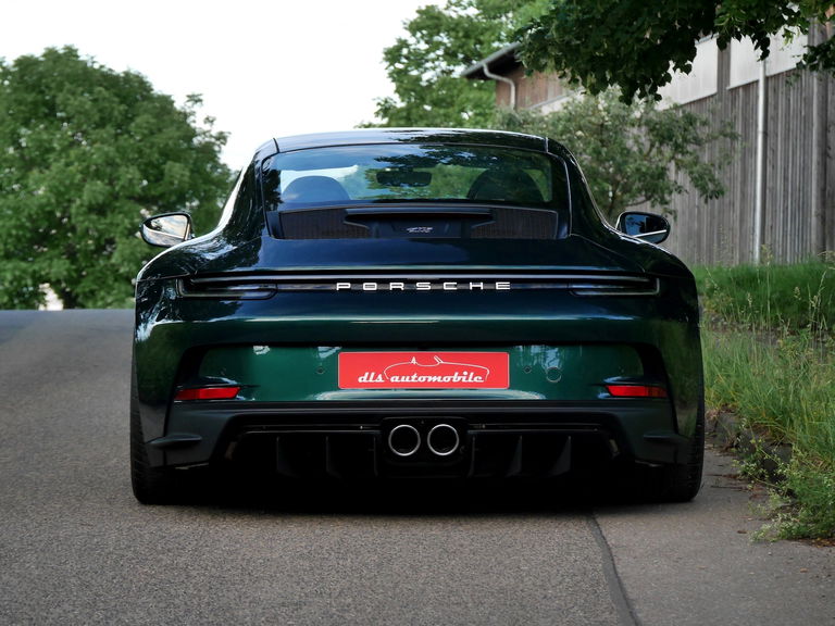 Porsche 992 GT3 Touring