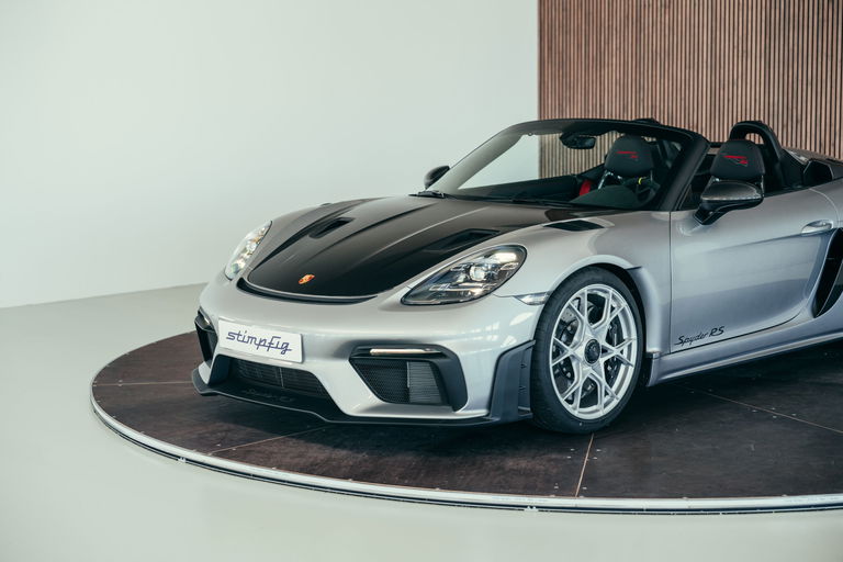 Porsche 718 Spyder RS