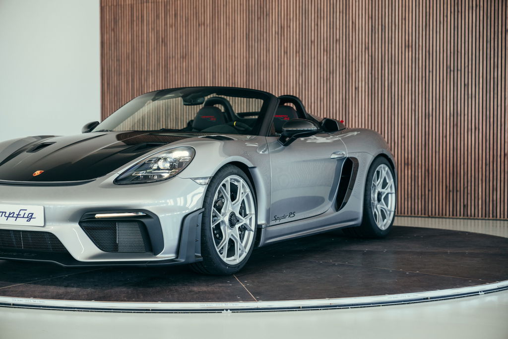 Porsche 718 Spyder RS