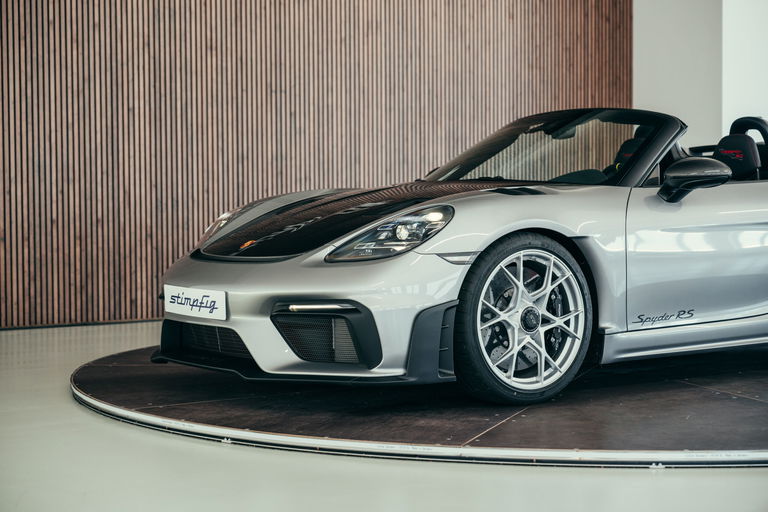 Porsche 718 Spyder RS