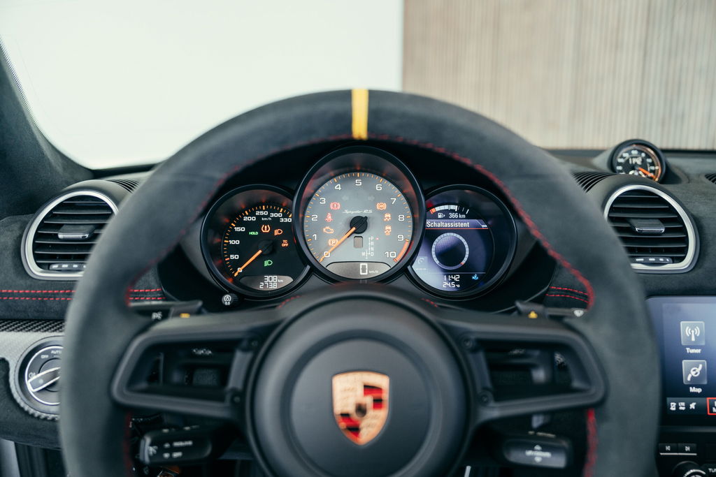Porsche 718 Spyder RS