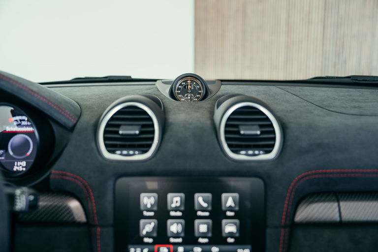 Porsche 718 Spyder RS