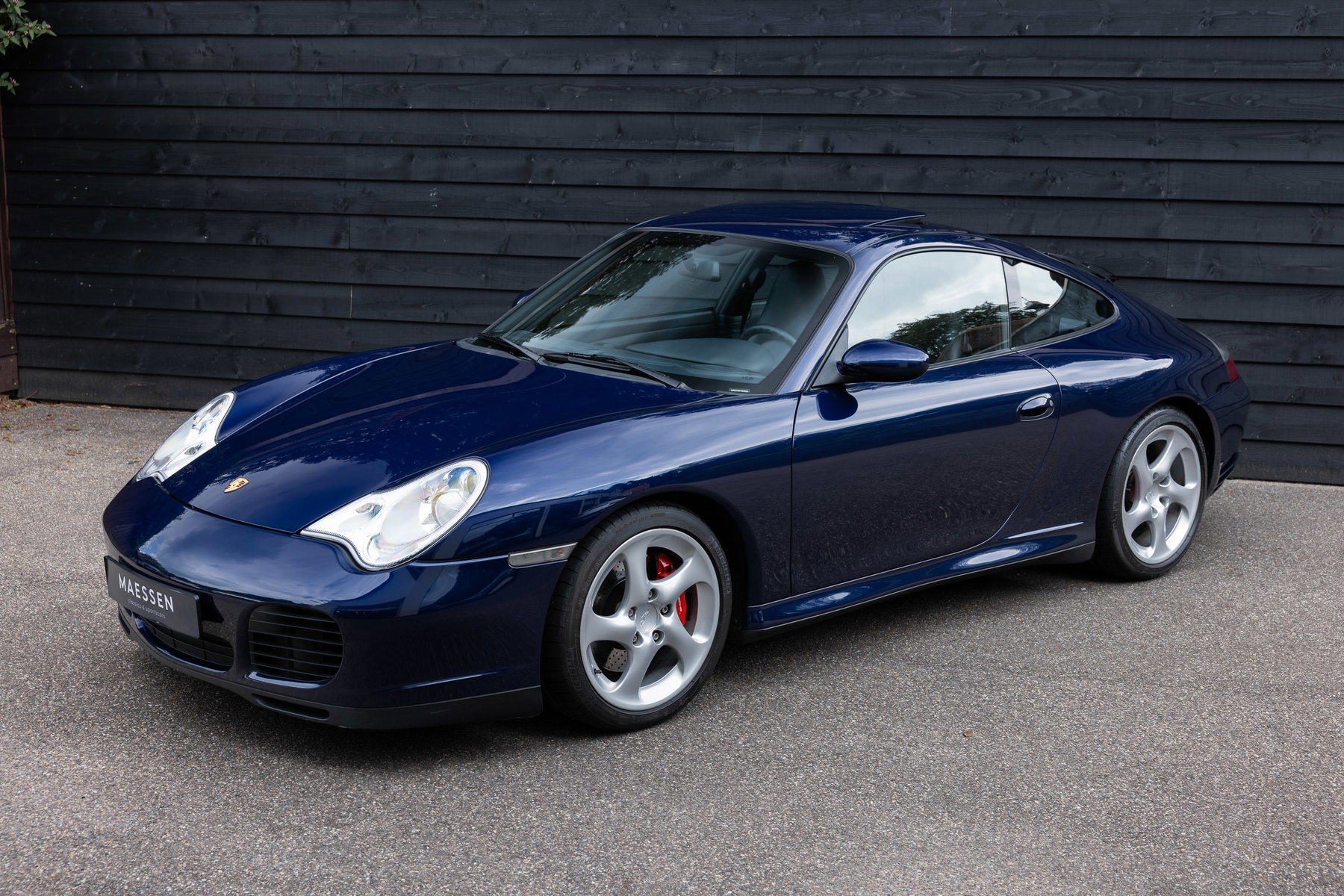 porsche-996-911-carrera-4s-