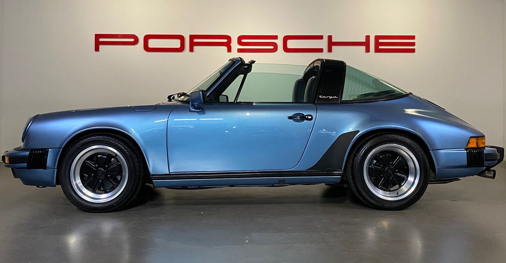 Porsche 911 Carrera 3.2