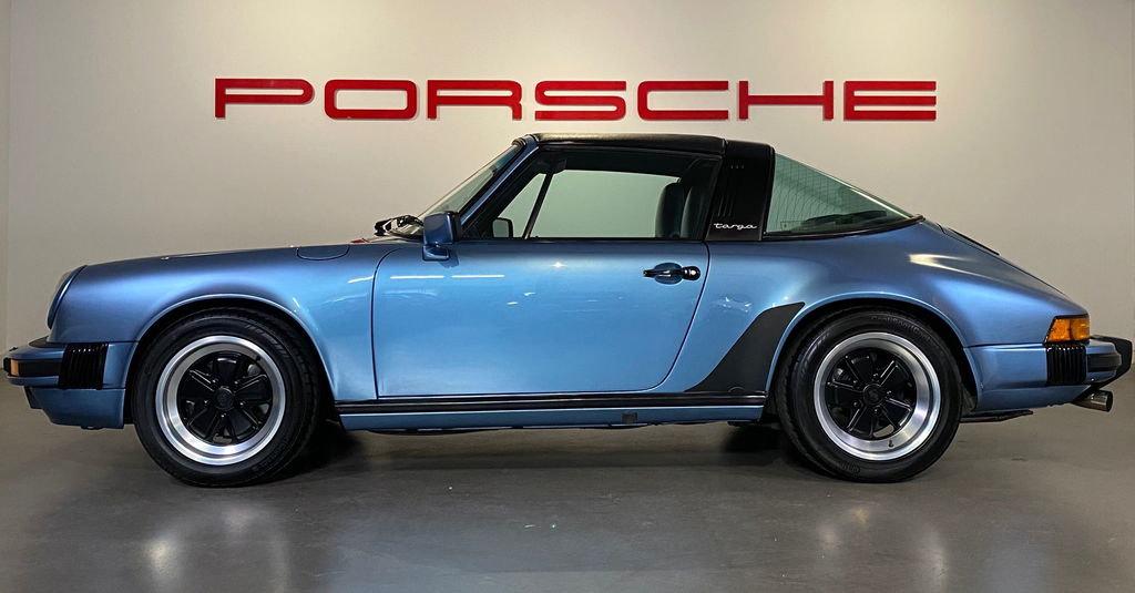 Porsche 911 Carrera 3.2