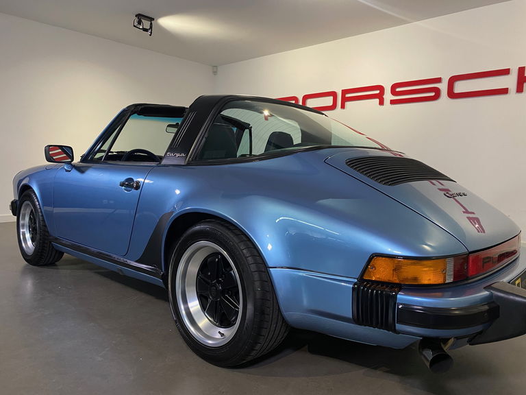 Porsche 911 Carrera 3.2