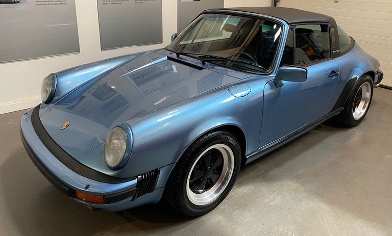 Porsche 911 Carrera 3.2
