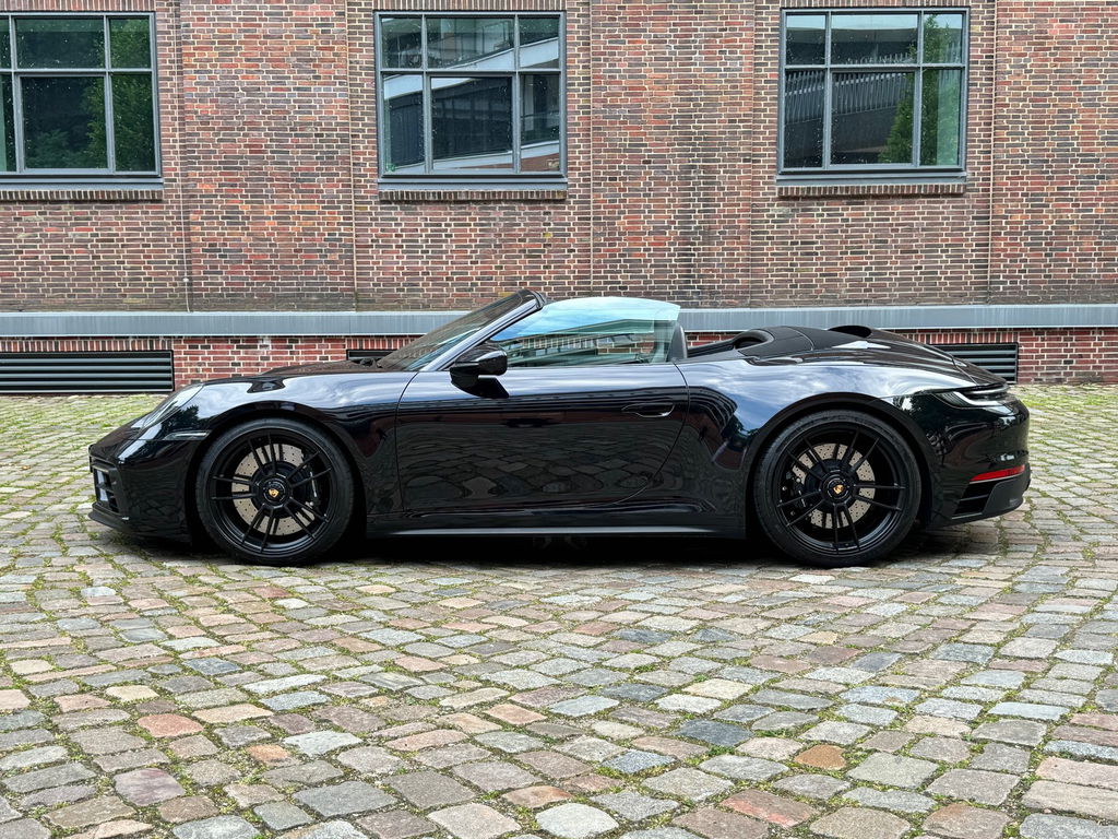 Porsche 992 Carrera GTS
