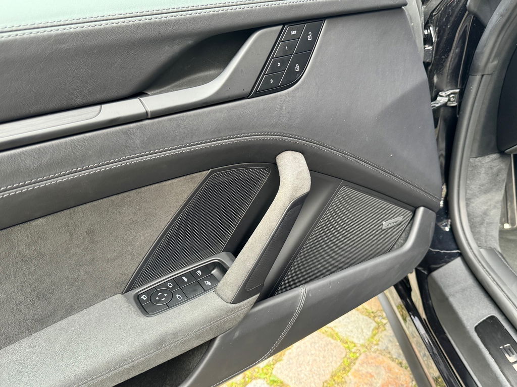 Porsche 992 Carrera GTS