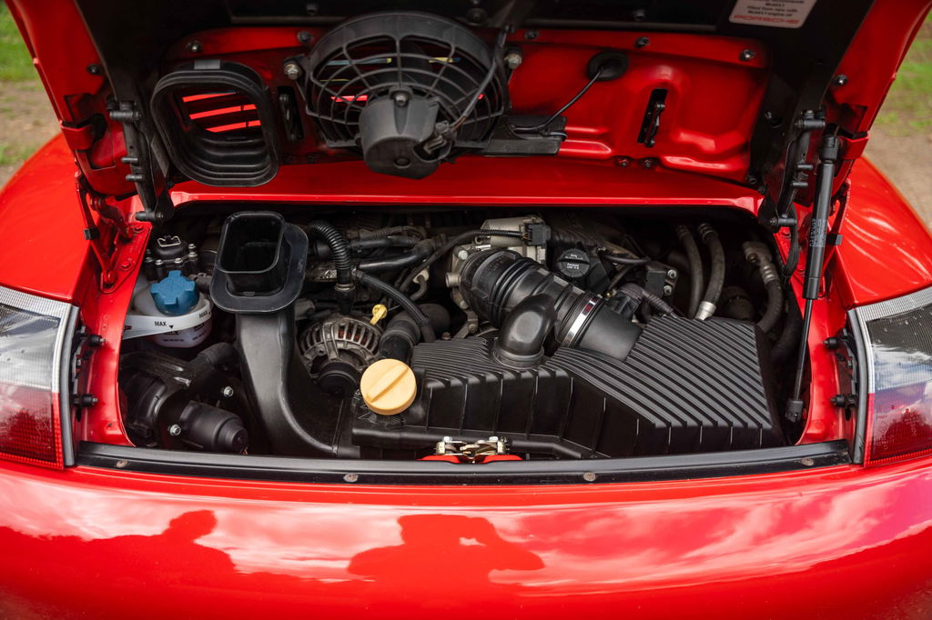 Porsche 996 Carrera 4