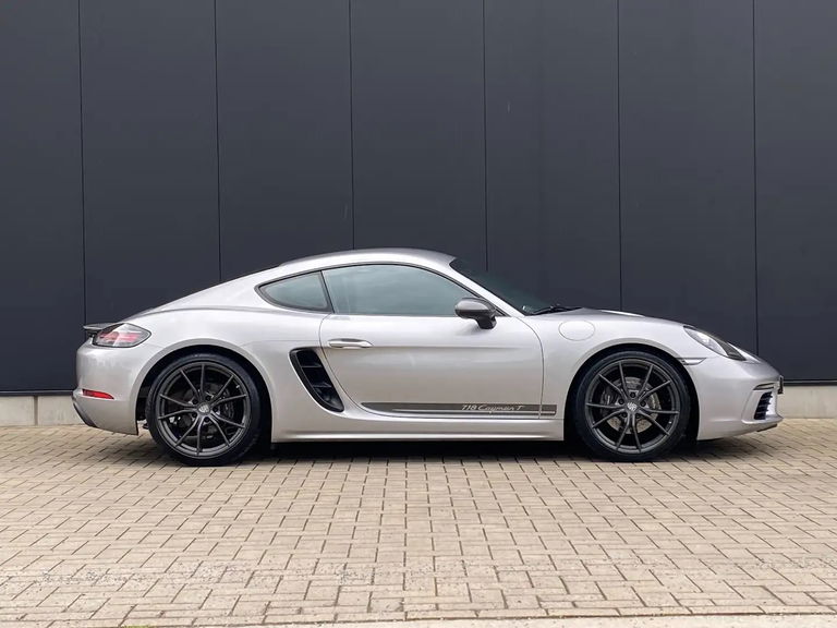 Porsche 718 Cayman T