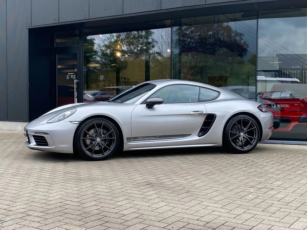 Porsche 718 Cayman T