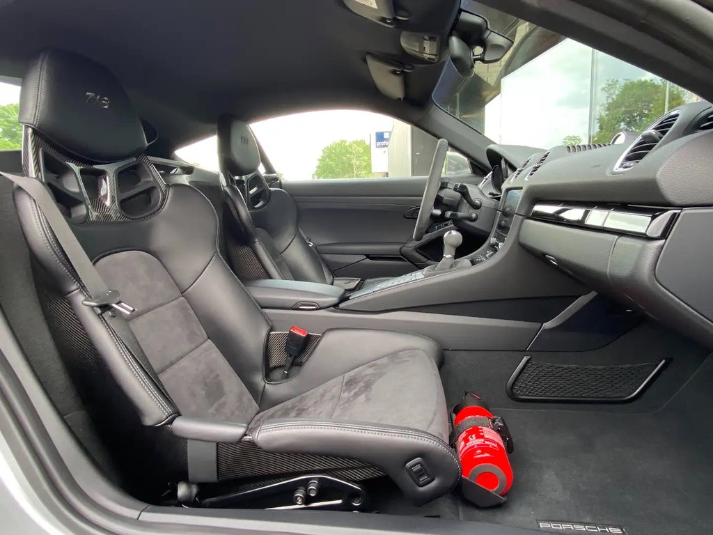 Porsche 718 Cayman T