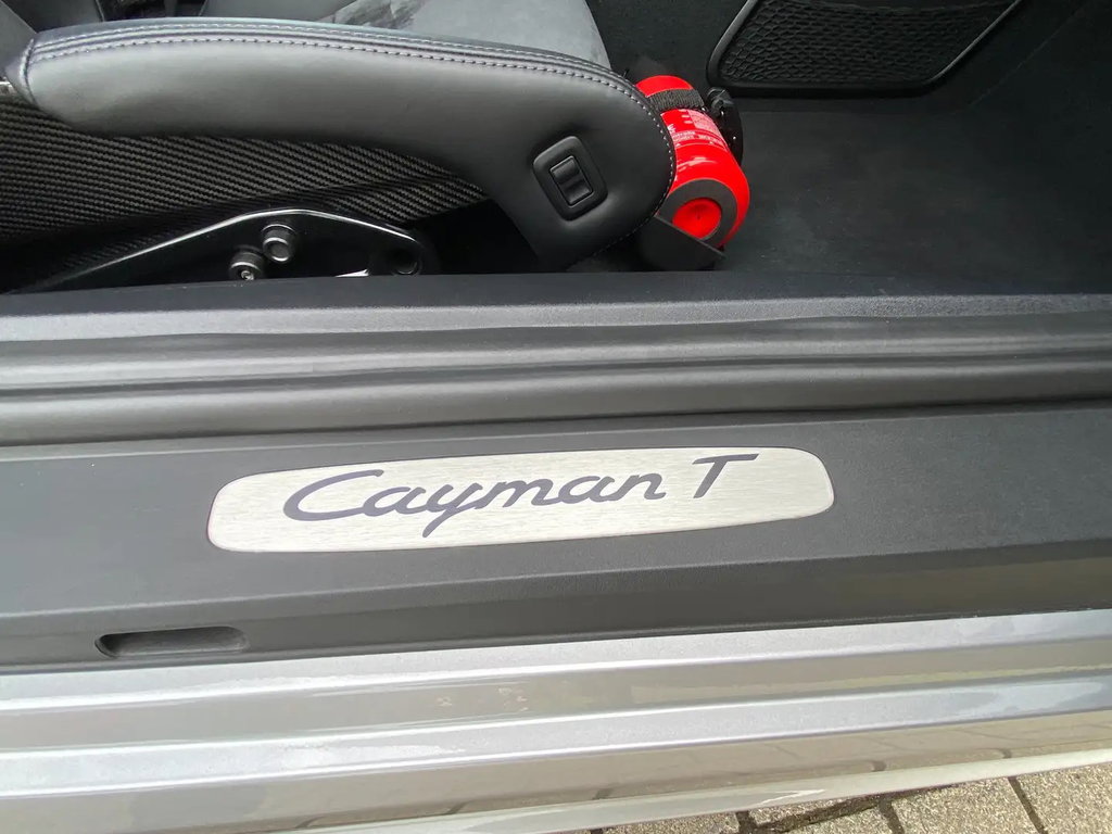 Porsche 718 Cayman T