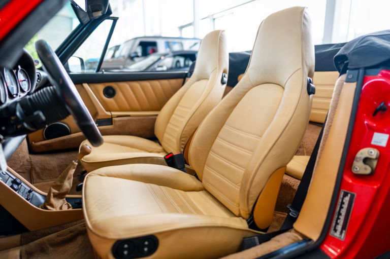 Porsche 911 Carrera 3.2 (US)