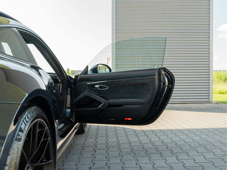 Porsche 991.2 Carrera GTS