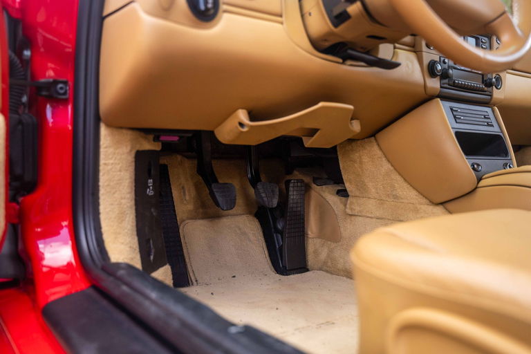 Porsche 996 Carrera 4