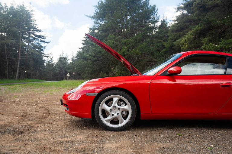 Porsche 996 Carrera 4