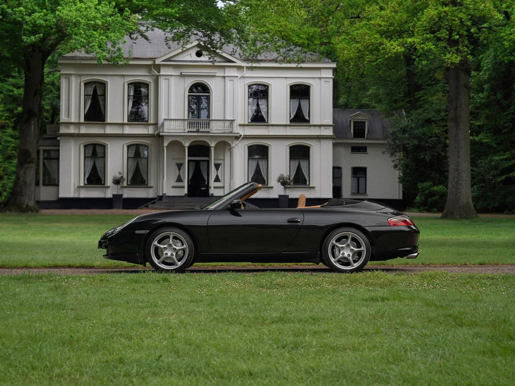 Porsche 996 Carrera 4