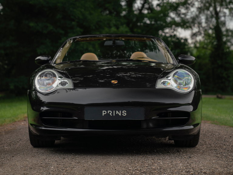 Porsche 996 Carrera 4