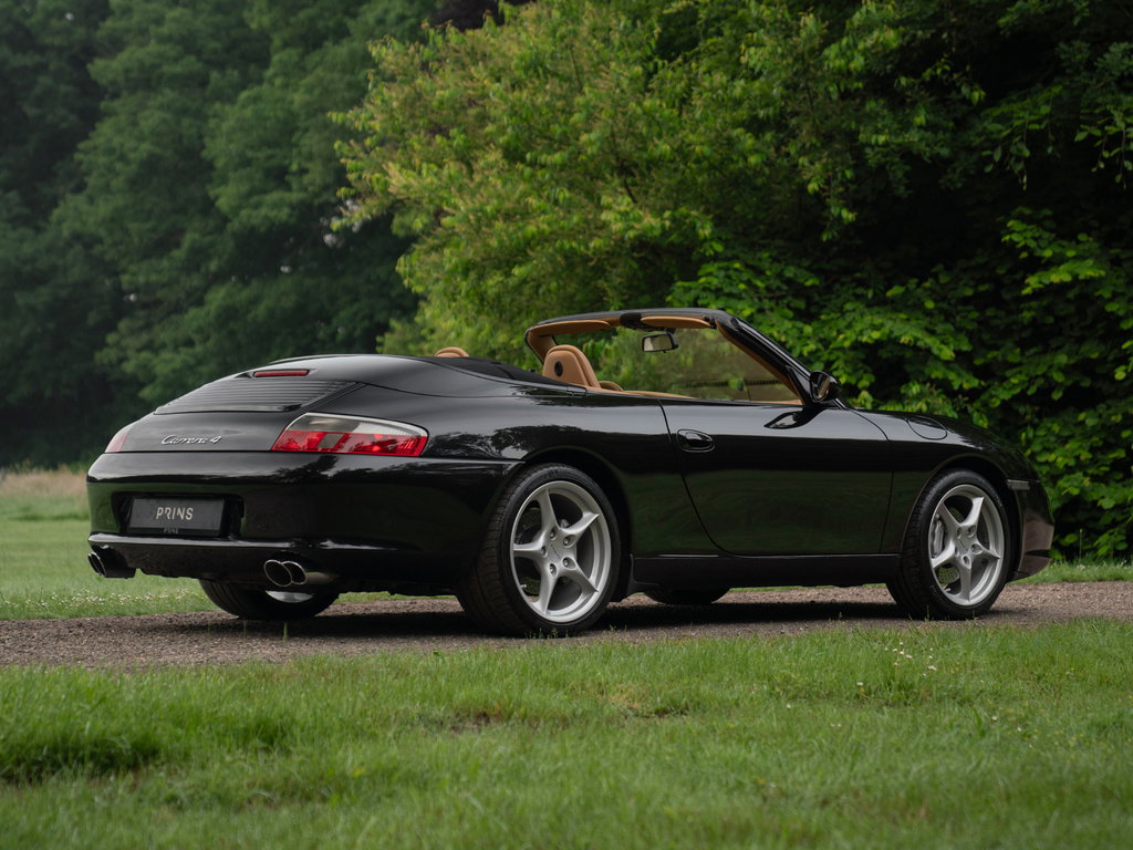 Porsche 996 Carrera 4
