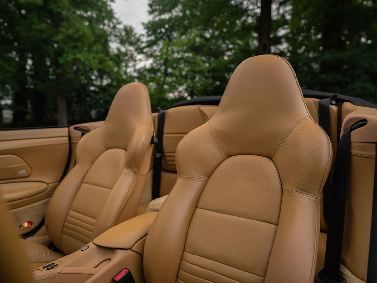 Porsche 996 Carrera 4