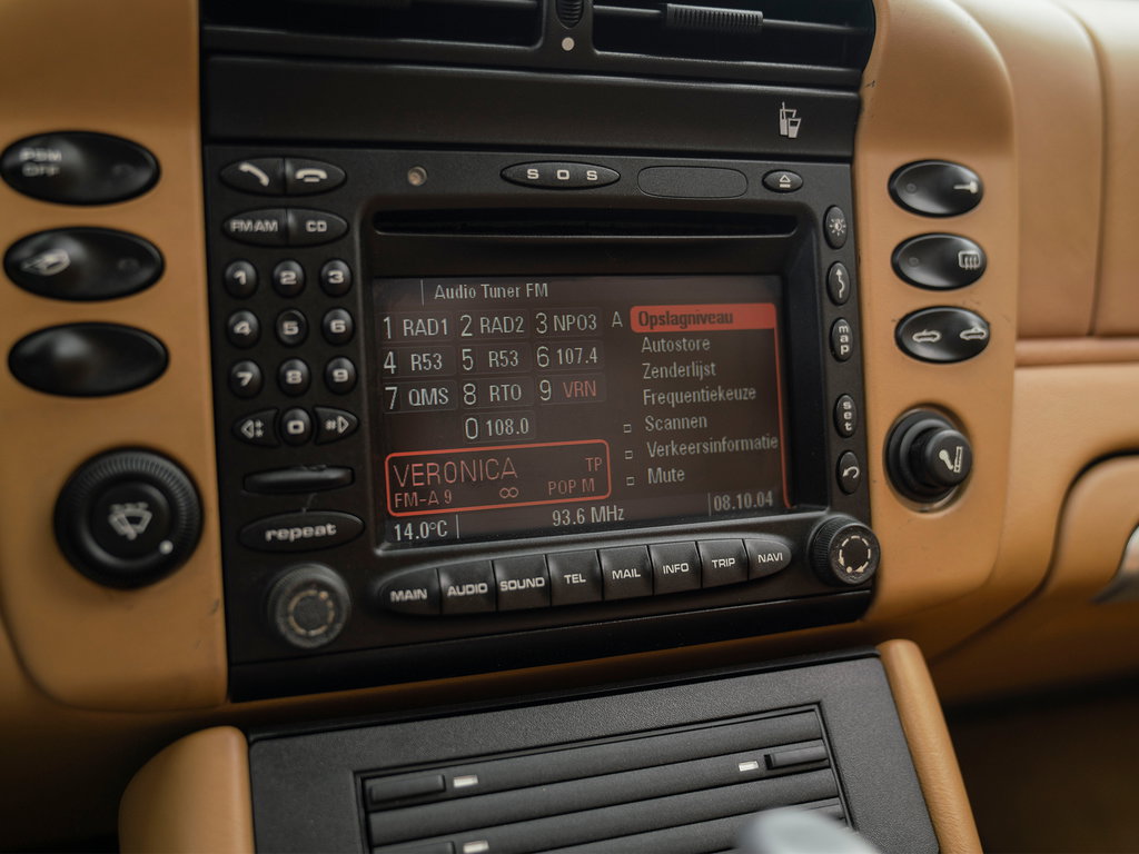 Porsche 996 Carrera 4