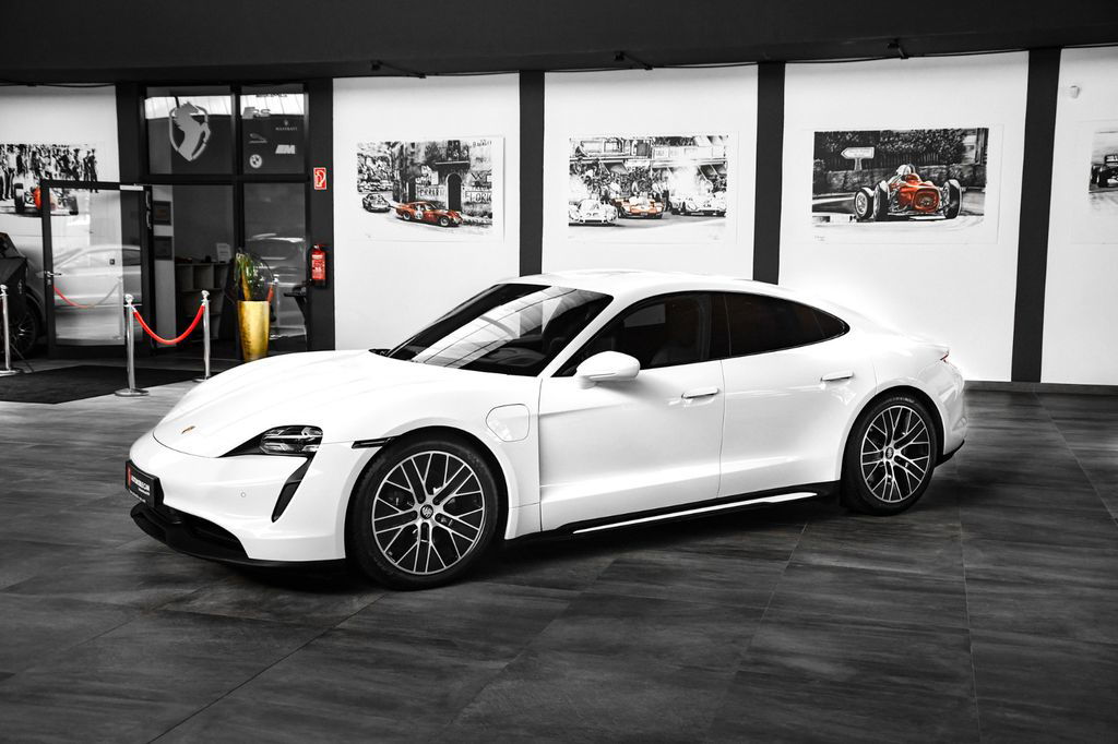 Porsche Taycan 4S