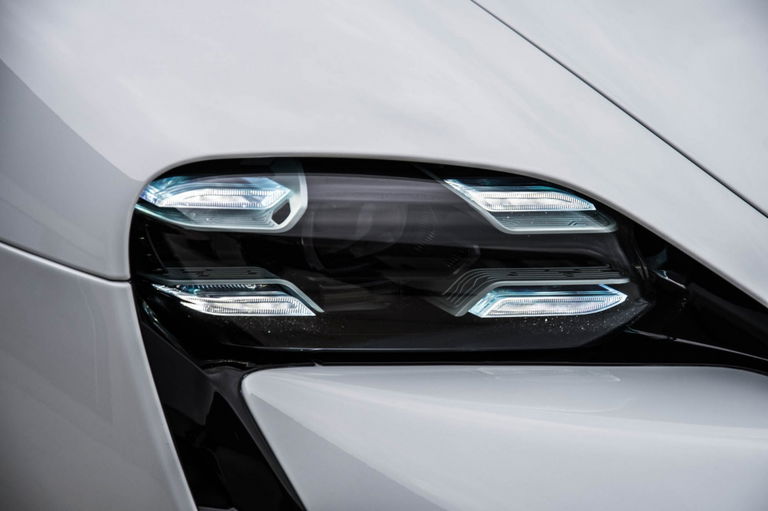 Porsche Taycan Turbo