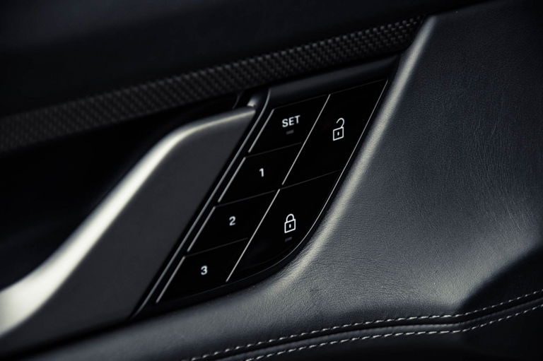 Porsche Taycan 4S Cross Turismo