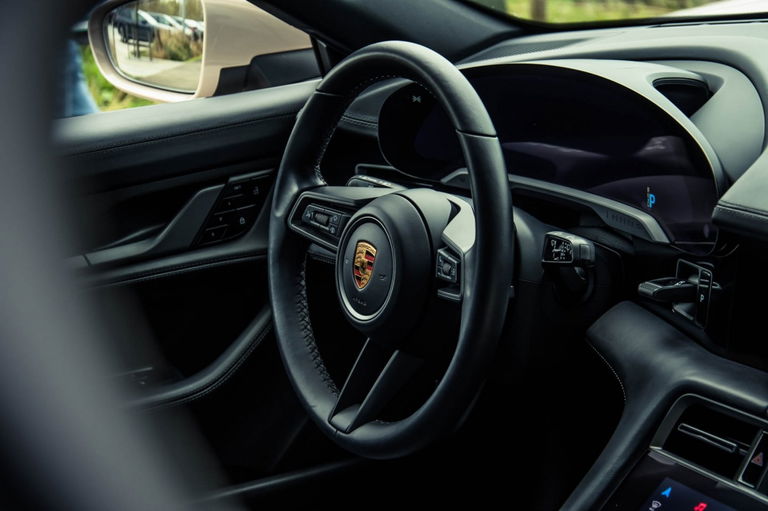 Porsche Taycan 4S Cross Turismo